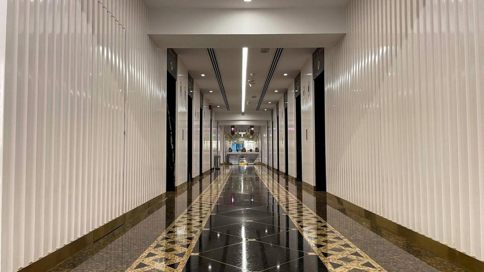 Sea & Palm View Elegant 1 Bedroom Apartment Dubai Bagian luar foto