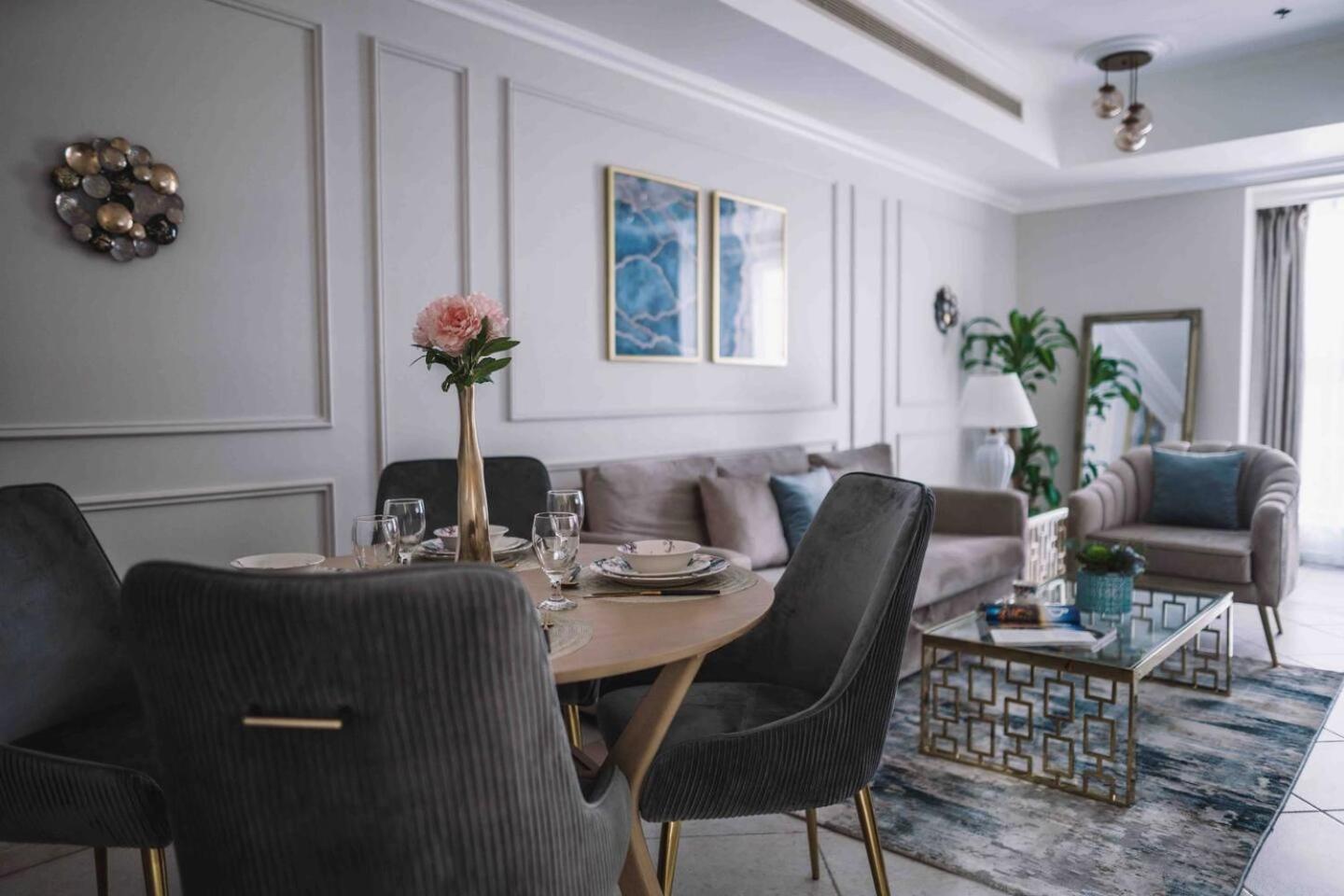 Sea & Palm View Elegant 1 Bedroom Apartment Dubai Bagian luar foto