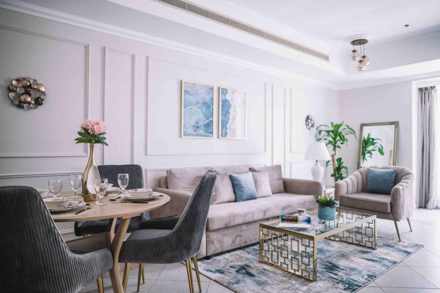 Sea & Palm View Elegant 1 Bedroom Apartment Dubai Bagian luar foto