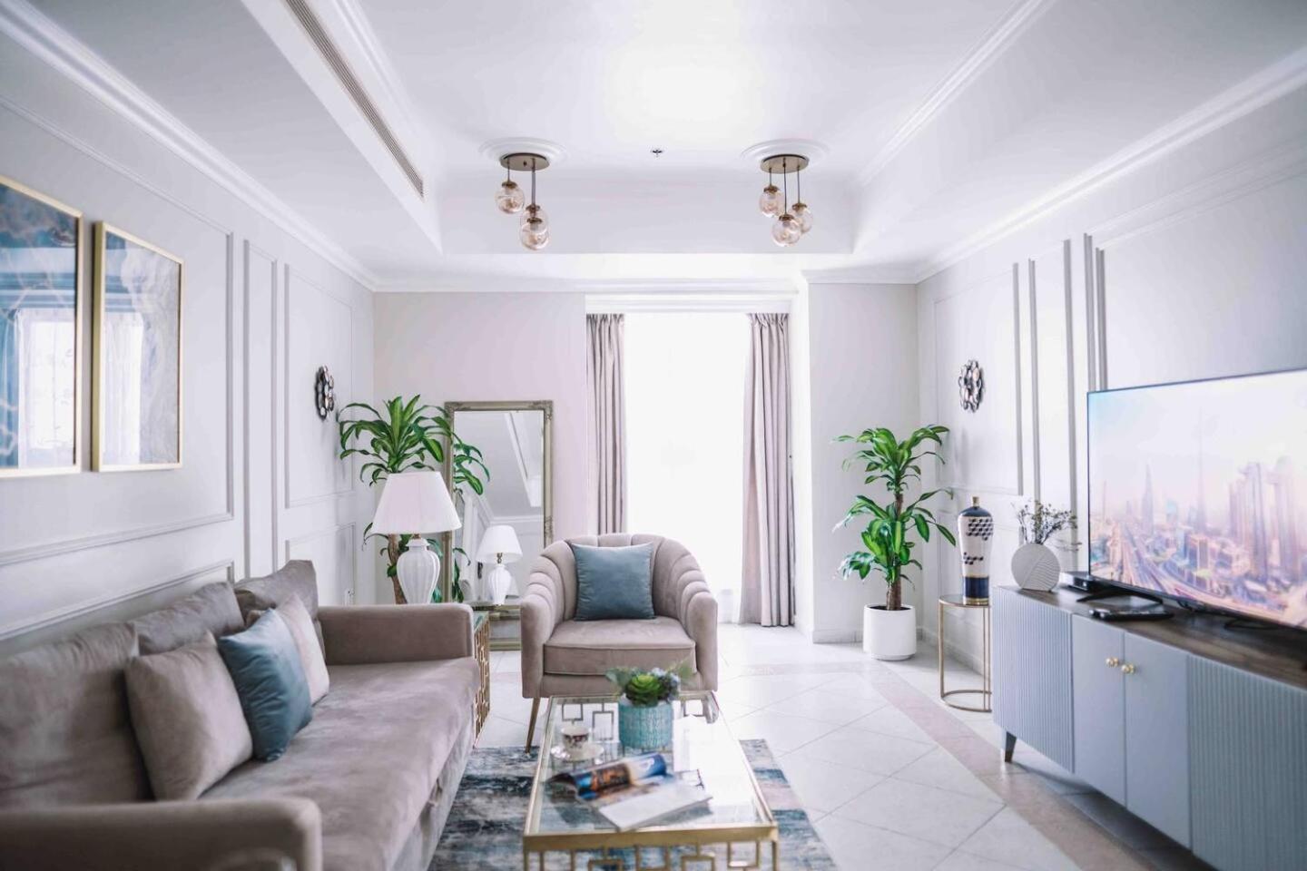 Sea & Palm View Elegant 1 Bedroom Apartment Dubai Bagian luar foto