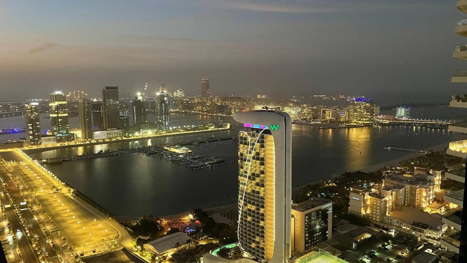 Sea & Palm View Elegant 1 Bedroom Apartment Dubai Bagian luar foto
