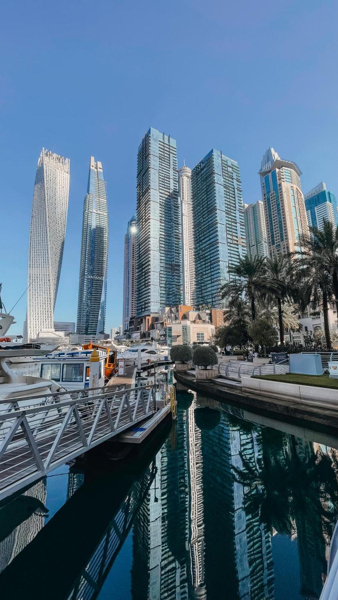 Sea & Palm View Elegant 1 Bedroom Apartment Dubai Bagian luar foto